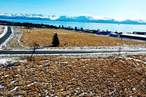 41579 Wandering St, Homer, AK 99603
