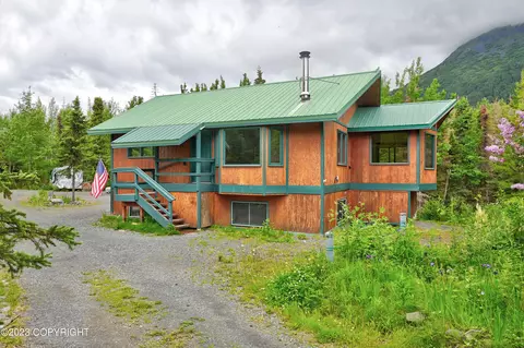 17701 Bean Creek Rd, Cooper Landing, AK 99572