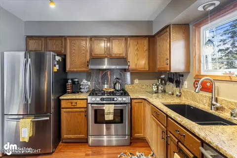5325 E 41st Ave, Anchorage, AK 99508 photo 6