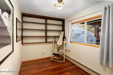 5325 E 41st Ave, Anchorage, AK 99508 photo 15