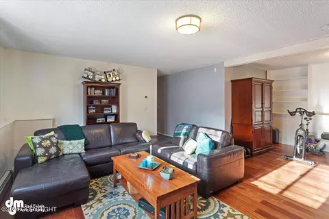 5325 E 41st Ave, Anchorage, AK 99508 photo 10