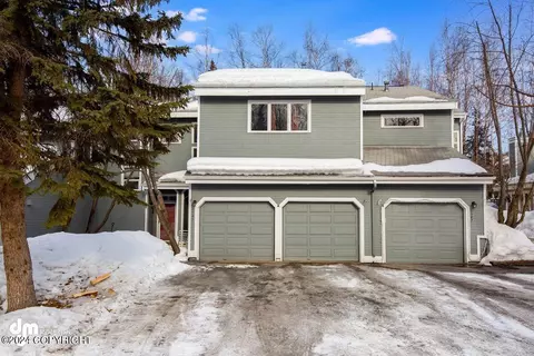 6545 Cimarron Cir, Anchorage, AK 99504