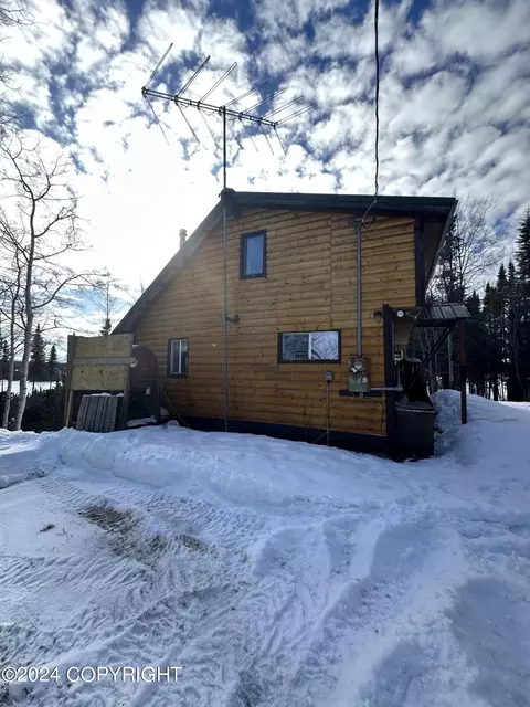 39445 River Ridge Rd, Sterling, AK 99672