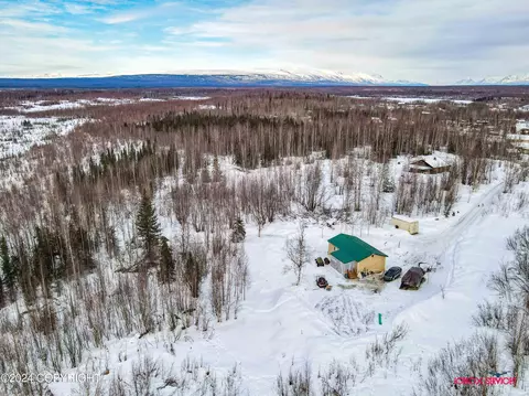 1178 N Beaver Lake Rd, Big Lake, AK 99652