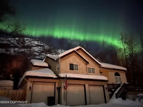 22711 Eagle Glacier Loop, Eagle River, AK 99577