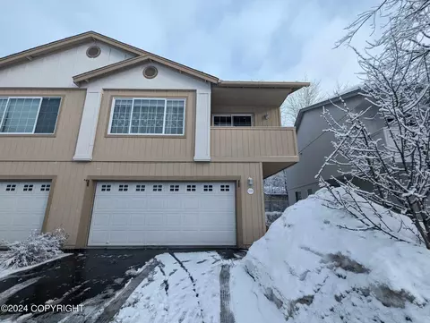 5589 Sapphire Loop # 13B, Anchorage, AK 99504