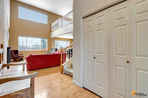 5854 Cobbler Dr, Anchorage, AK 99502 photo 7