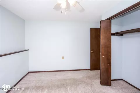 Bedroom - 7927 E 20th Ave, Anchorage, AK 99504 photo 5 of 7