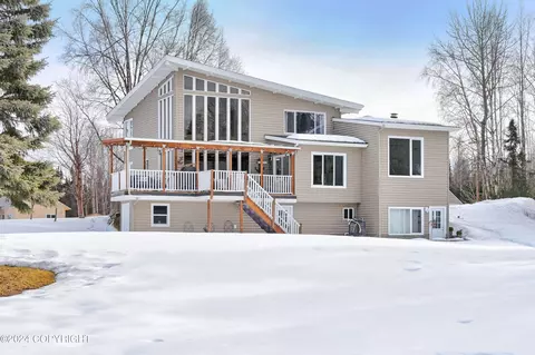 37573 Mackey Lake Rd, Soldotna, AK 99669
