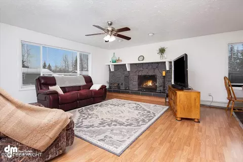 Living - 2011 Steeple Dr, Anchorage, AK 99516 photo 2 of 3