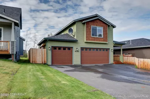 8090 Grayhawk Cir, Anchorage, AK 99507