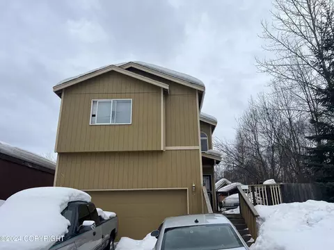 571 Izembek Cir, Anchorage, AK 99508