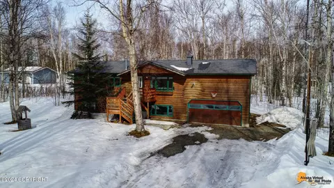 661 E Susitna Dr, Wasilla, AK 99654