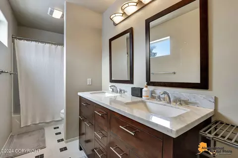 Bath - 3003 Cheyenne Ct # 2, Anchorage, AK 99507 photo 2 of 3