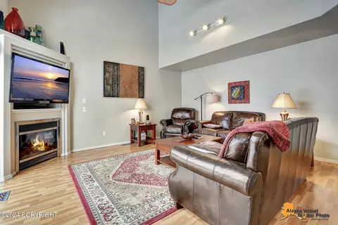 Living - 3003 Cheyenne Ct # 2, Anchorage, AK 99507 photo 4 of 8
