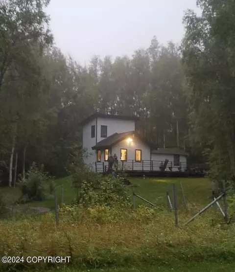 14907 E Lake Ridge Dr, Eagle River, AK 99577