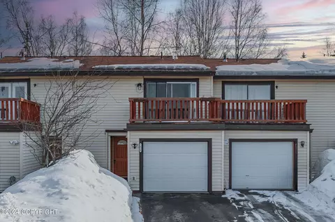 7020 Meteor Ct, Anchorage, AK 99504