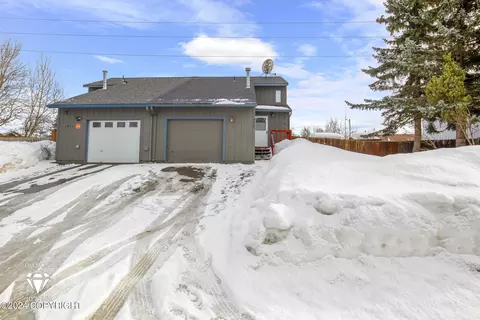 3463 Corona Cir, Anchorage, AK 99517