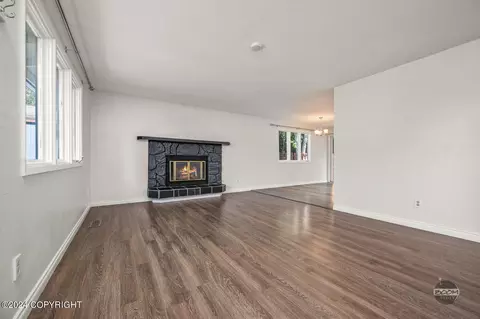 16046 Mammoth Ct, Eagle River, AK 99577 photo 4
