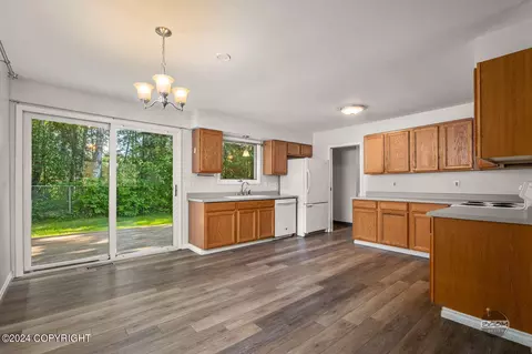 16046 Mammoth Ct, Eagle River, AK 99577 photo 8