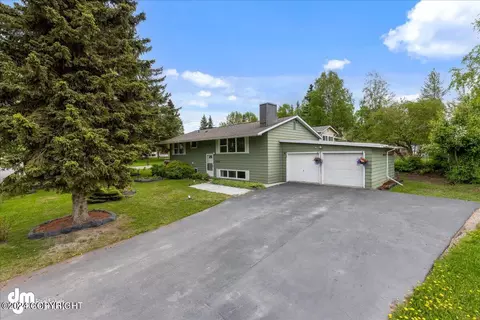 1846 Hamilton Dr, Anchorage, AK 99515