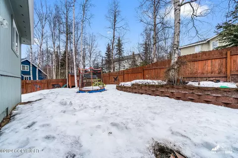 Exterior - 19721 Revilla Cir, Eagle River, AK 99577 photo 16 of 18