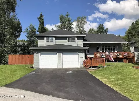 19721 Revilla Cir, Eagle River, AK 99577
