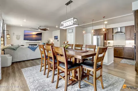Dining - 2968 Morgan Loop, Anchorage, AK 99516 photo 1 of 3