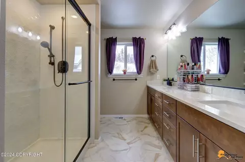 Bath - 2968 Morgan Loop, Anchorage, AK 99516 photo 2 of 5