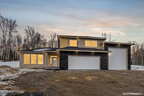 678 W Birdnest Dr, Wasilla, AK 99654