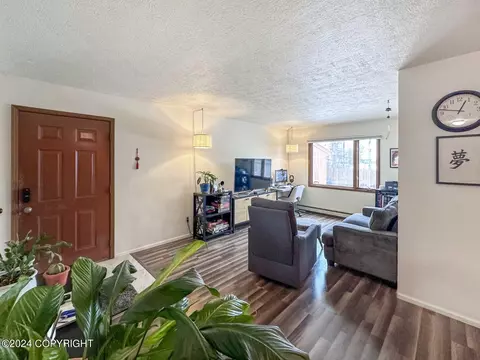 Living - 10212 Thimble Berry Dr, Anchorage, AK 99515 photo 4 of 4