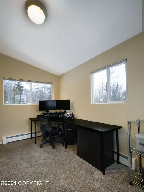 10227 Wren Ln, Eagle River, AK 99577 photo 6