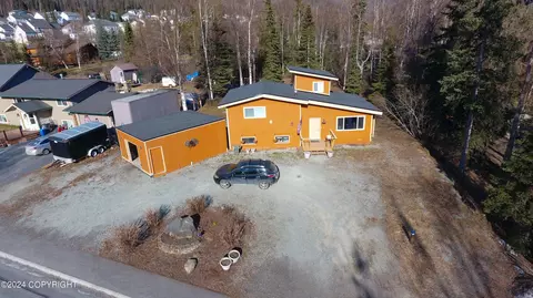 10227 Wren Ln, Eagle River, AK 99577 photo 4