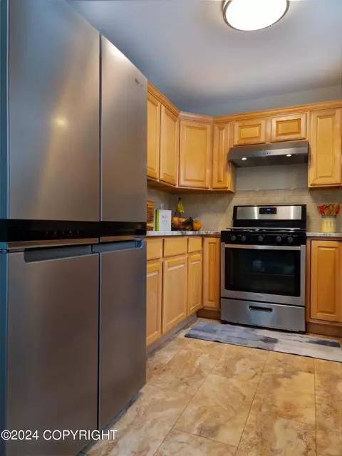 10227 Wren Ln, Eagle River, AK 99577 photo 13