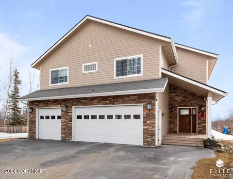 2820 W Stonebluff Dr, Wasilla, AK 99654