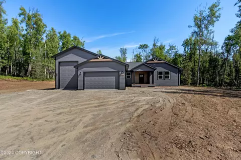 8188 W Aurora Heights Loop, Wasilla, AK 99623