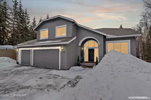 7022 Kulchay Cir, Eagle River, AK 99577