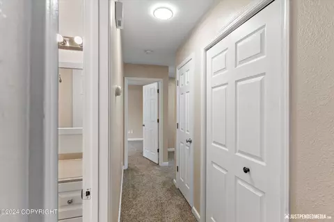 Entry Way - 17201 Kantishna Dr, Eagle River, AK 99577 photo 1 of 2