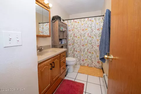 Bath - 3930 Checkmate Dr, Anchorage, AK 99508 photo 1 of 2