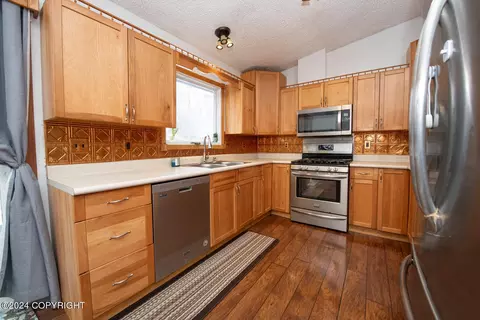 Kitchen - 3930 Checkmate Dr, Anchorage, AK 99508 photo 4 of 4