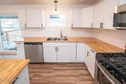 Kitchen - 208 E 23rd Ave, Anchorage, AK 99503 photo 9 of 9