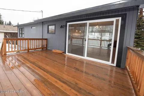 Exterior - 208 E 23rd Ave, Anchorage, AK 99503 photo 3 of 4