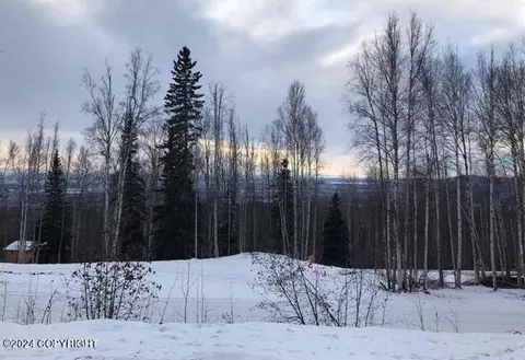 440 Zuckerman Dr, Fairbanks, AK 99712