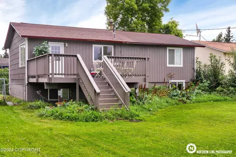 4413 E 7th Ave, Anchorage, AK 99508 photo 2