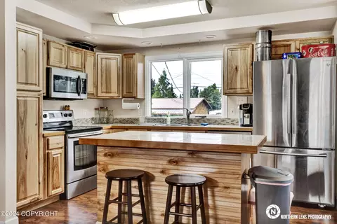 4413 E 7th Ave, Anchorage, AK 99508 photo 9