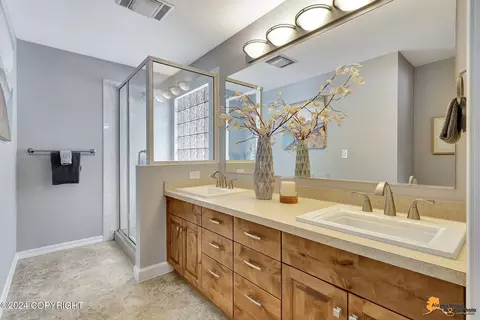 Bath - 9820 Lone Tree Dr, Anchorage, AK 99516 photo 1 of 4