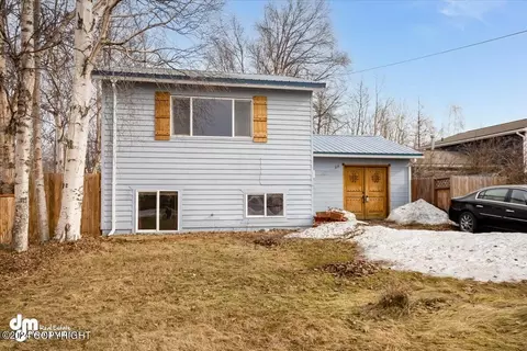 319 S Chugach St, Palmer, AK 99645