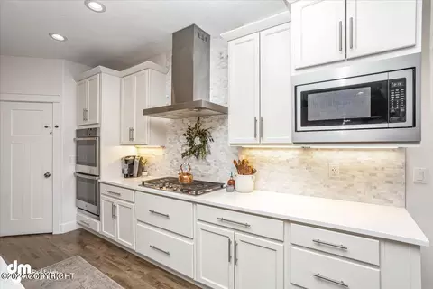 Kitchen - 3417 S Barn Gable Loop, Wasilla, AK 99654 photo 4 of 11
