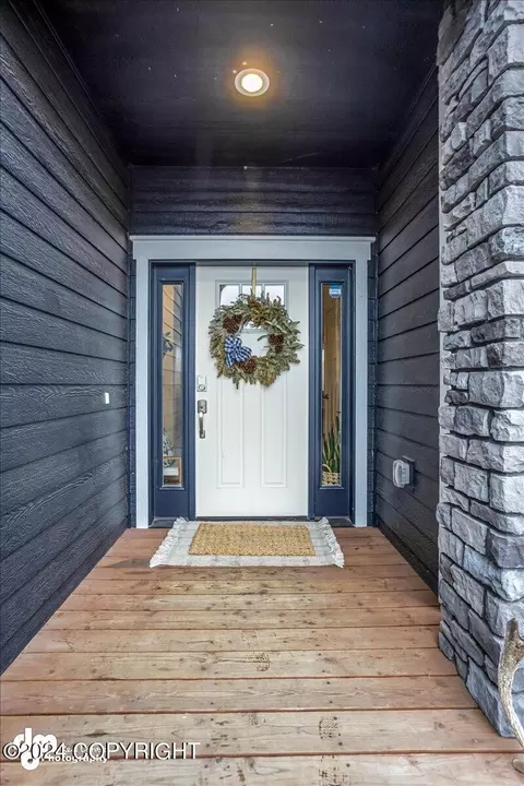 Entry Way - 3417 S Barn Gable Loop, Wasilla, AK 99654 photo 1 of 5