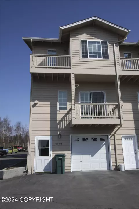 9257 Commons Pl # 17, Anchorage, AK 99502